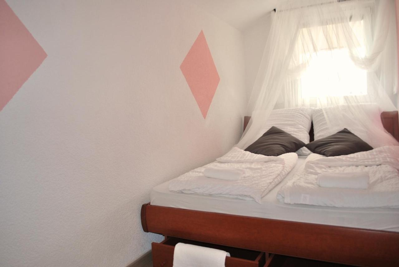 Apartments Maria Porec Exterior photo